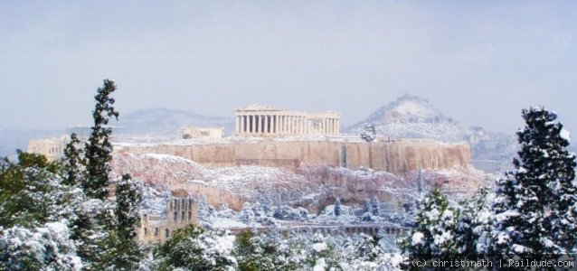 A rare but so beautiful day for Athens..in white!